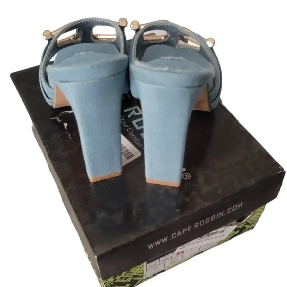 Cape Robbin heels - Picture 4 of 4